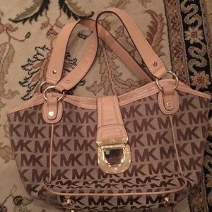Michael kors purse